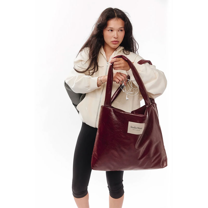 burgundymombag2